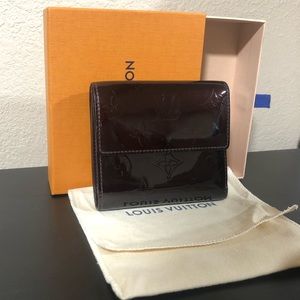 SOLD!!! Louis Vuitton Portefeuille Vernis Elise